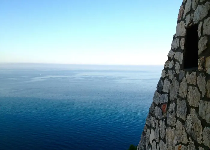 Claro De Lua Circeo Bed & Breakfast