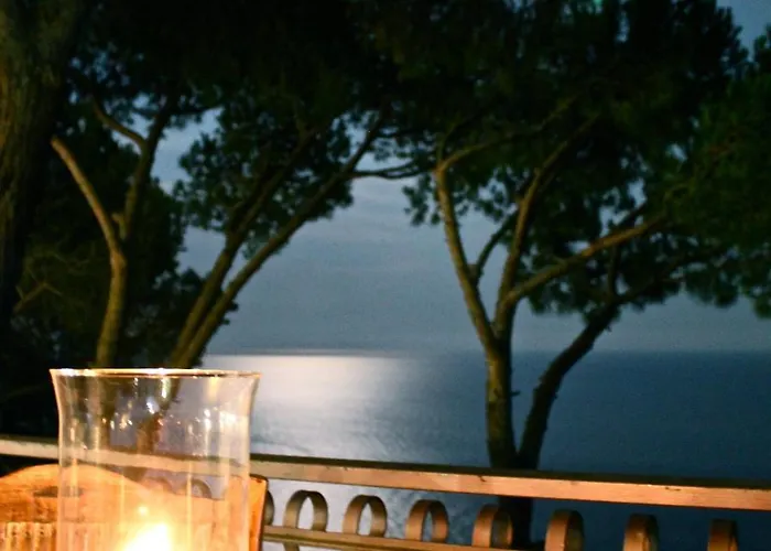 Bed & Breakfast Claro De Lua Circeo 4*