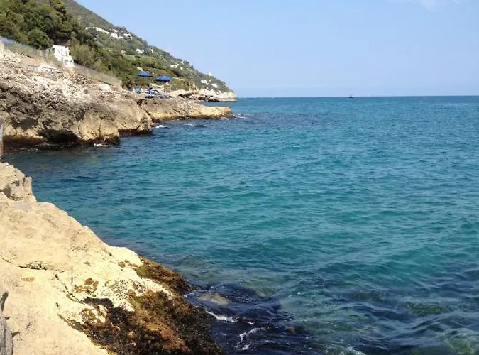 Claro De Lua Circeo Bed & Breakfast 4*