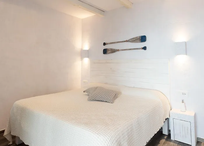 Claro De Lua Circeo Bed and Breakfast